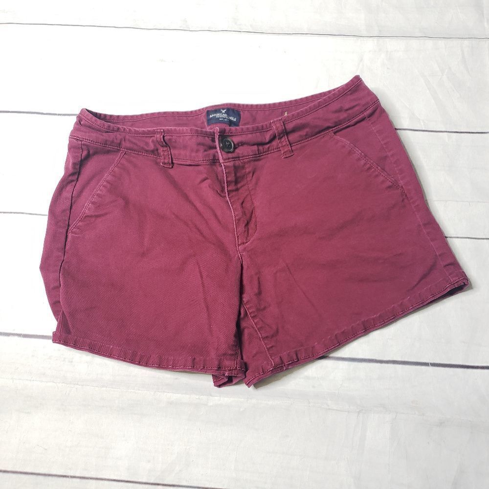 3/$25 American Eagle Midi shorts maroon 8